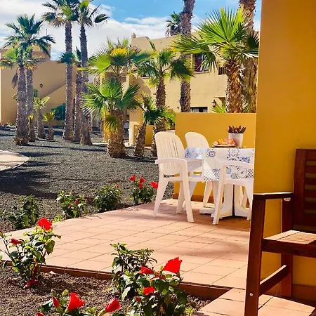 Remarkable 1-Bed Apartment In Corralejo Lejlighed *