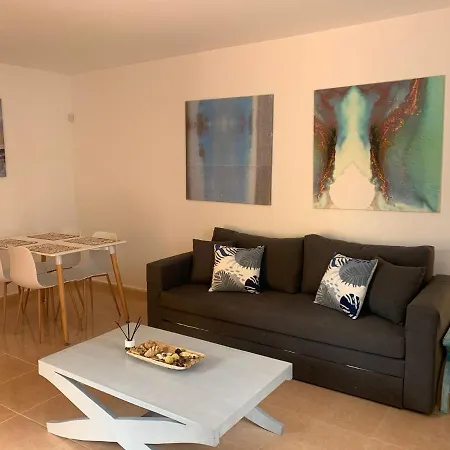 아파트 Remarkable 1-Bed Apartment In Corralejo 코라레호
